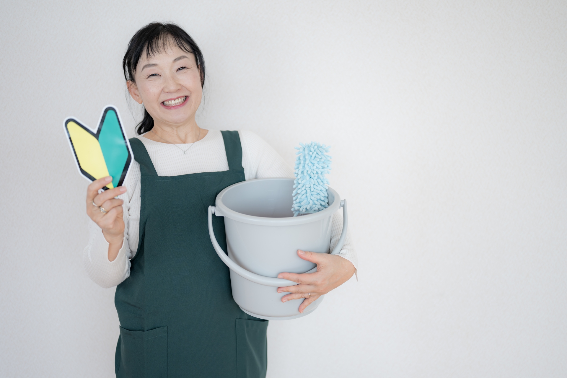 ショッピングモールでの清掃スタッフ